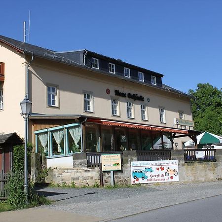 Landgasthof Neue Schaenke Königstein an der Elbe Buitenkant foto
