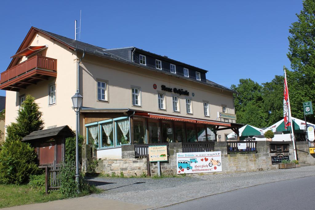 Landgasthof Neue Schaenke Königstein an der Elbe Buitenkant foto