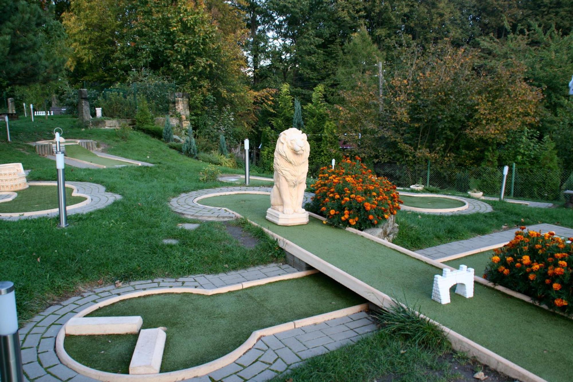 Landgasthof Neue Schaenke Königstein an der Elbe Buitenkant foto